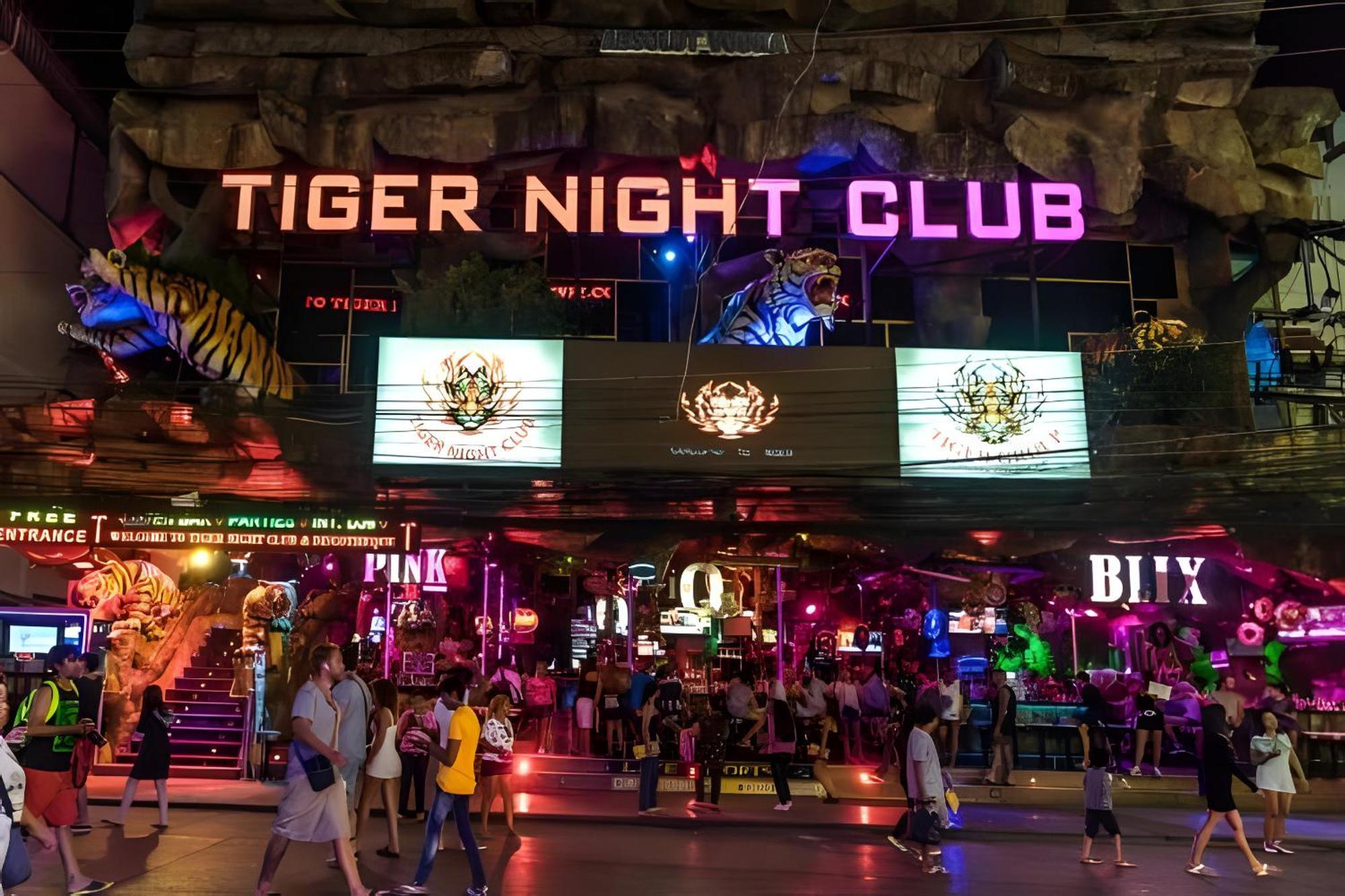 Go Inn Patong Beach Екстер'єр фото